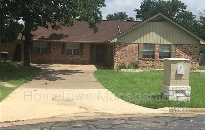 2800 AMY CT