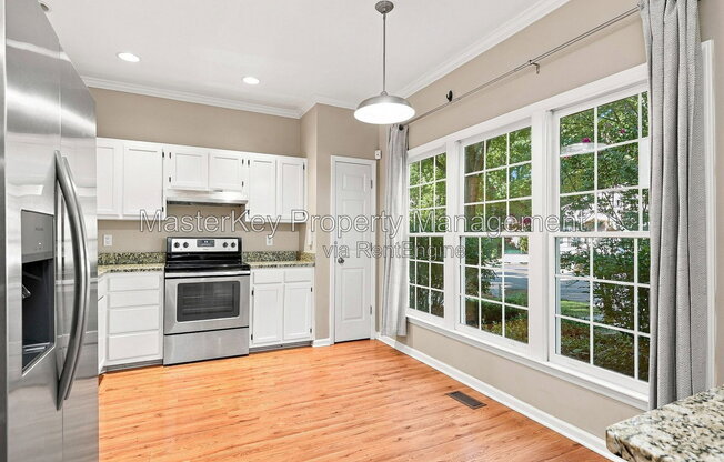 217 RIVERWALK CIR