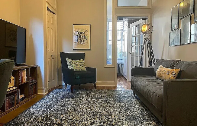 106 MACDOUGAL ST