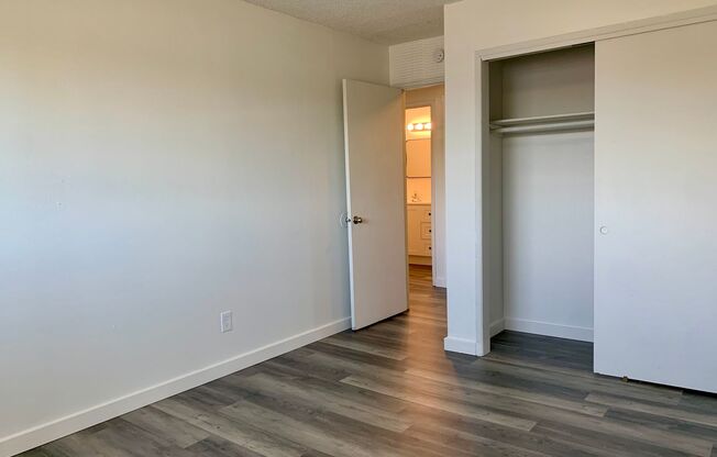 2 beds, 1 bath, 960 sqft, $1,498, Unit 2