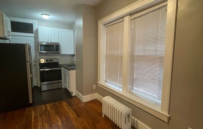 1 bed, 1 bath, 500 sqft, $995, Unit 2