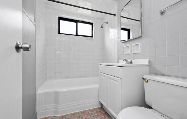 1 bed, 1 bath, 650 sqft, $2,595, Unit 10222-B1