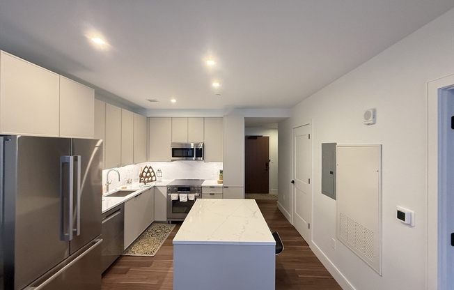 1515 COMMONWEALTH AVE