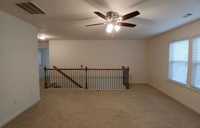 3 beds, 2.5 baths, $2,195