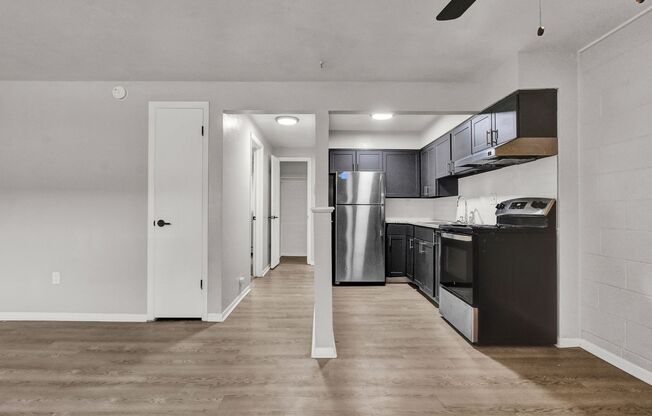 1 bed, 1 bath, 511 sqft, $945, Unit Unit 17