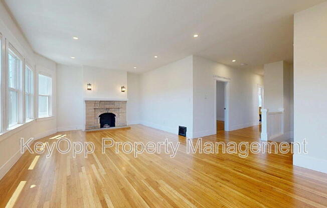 1608 BALBOA ST