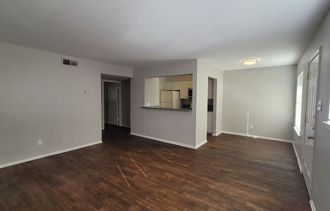 1 bed, 1 bath, 685 sqft, $800, Unit Unit 18