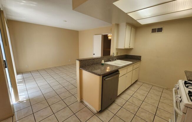 Fullerton 3 Bedroom Townhouse