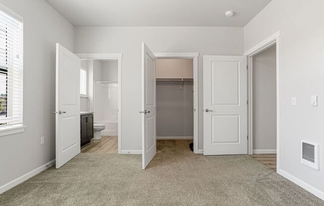 2 beds, 2 baths, 1,060 sqft, $1,495, Unit 3240-207