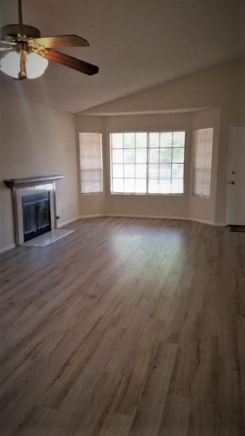 3 beds, 2 baths, $2,500