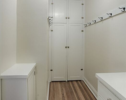 Studio, 1 bath, 445 sqft, $1,350