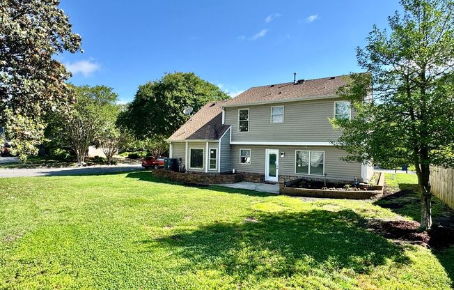 Available NOW! A Unique Home in Wesleyan Chase, All Appliances Convey, Pet-Friendly