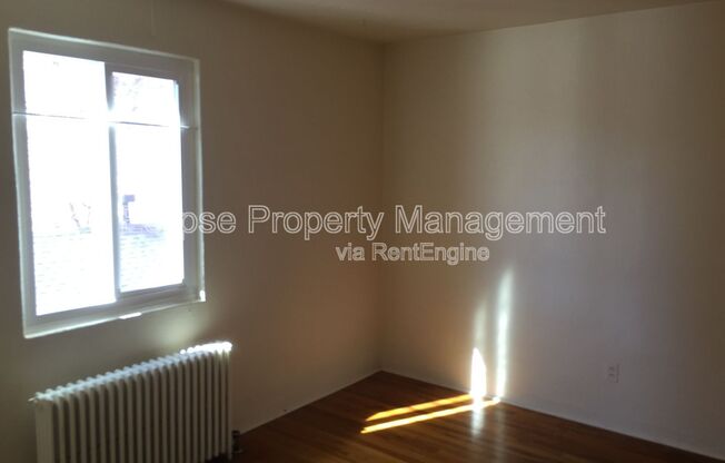 2 beds, 1.5 baths, 1,260 sqft, $1,300