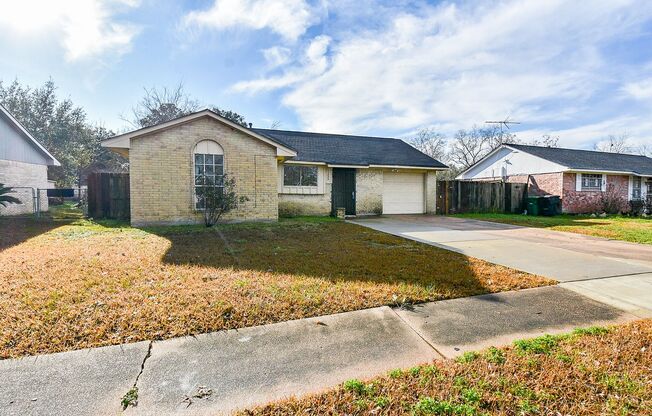 5 bedroom 2.5 bath home in Southwest Houston