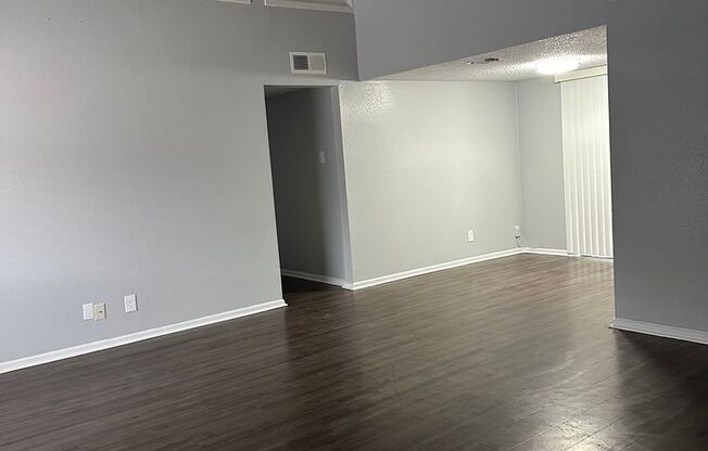 3 beds, 2 baths, 1,368 sqft, $1,249