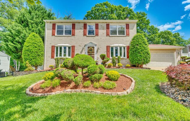 Modern 4 BR Colonial Retreat in River Bend Estates