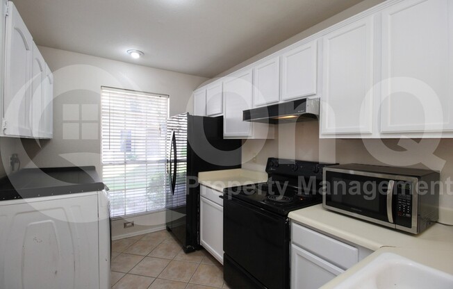 2 beds, 2.5 baths, 1,120 sqft, $1,699, Unit 1049