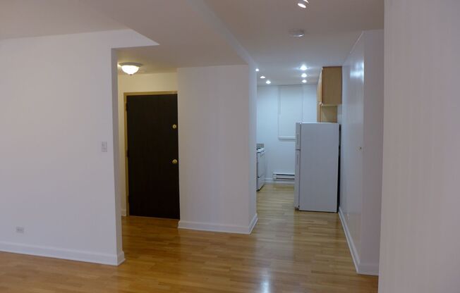 808-12 W Junior Terrace
