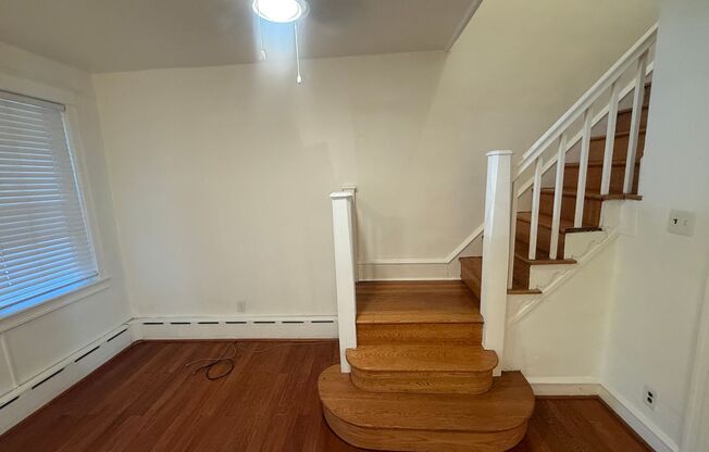 3 bedroom, 1.5 baths house with washer and dryer
