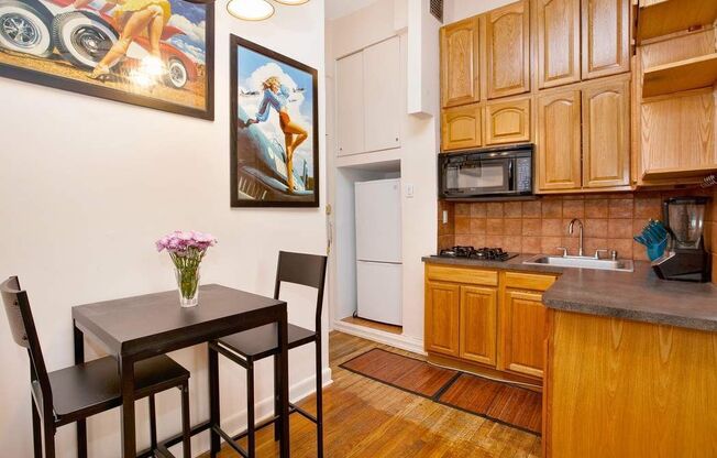151 E 20 ST