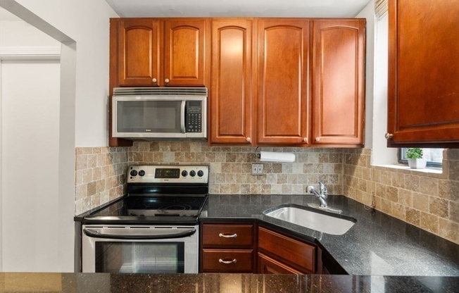 1 bed, 1 bath, 689 sqft, $3,250, Unit 6D