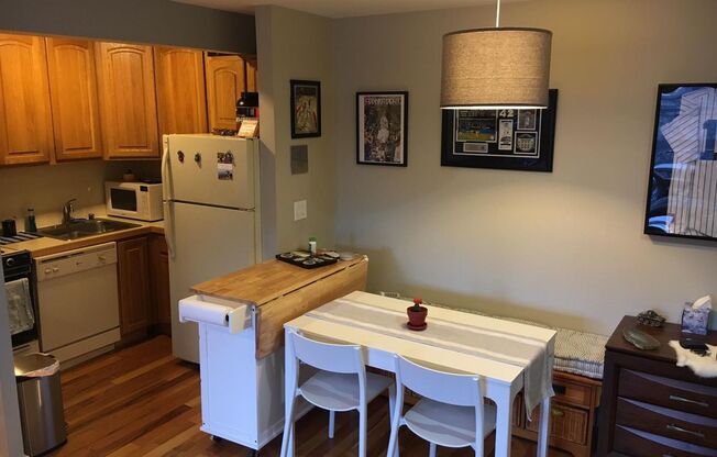 1 bed, 1 bath, 552 sqft, $1,995, Unit 20