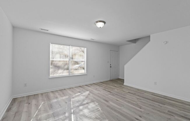 608 HILLTOP DR