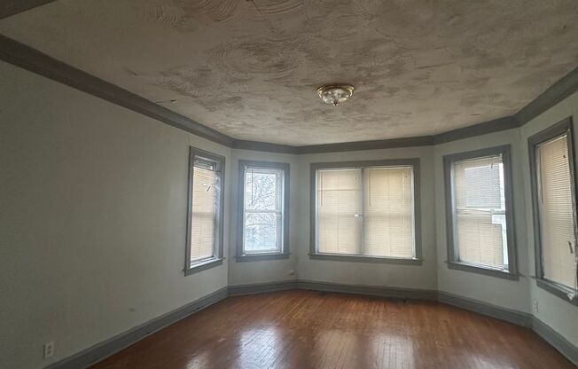 6827-29 S. Wabash Ave. Bldg