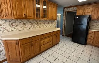 3 beds, 1.5 baths, $1,495