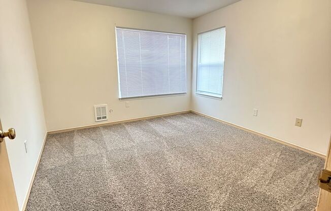 2 beds, 2 baths, 1,120 sqft, $1,695, Unit 3754