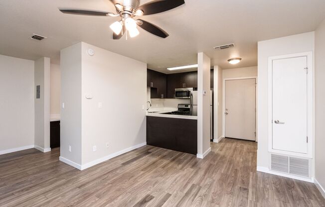 Riverbend Apartments | Moments from Downtown Sacramento, Sutter Health Park, Davis and Old Sacramento!