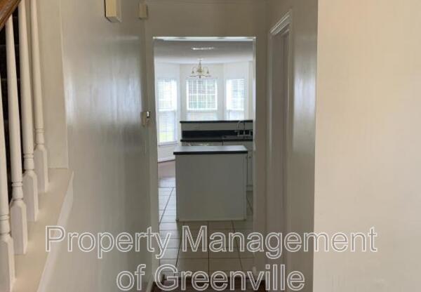 8 VLY GLN CT