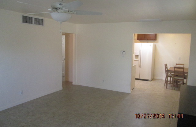 AVAILABLE NOW!! WALKING DISTANCE TO THE NEW TEMPE CLARK COMMUNITY CENTER, POOL, GARDEN