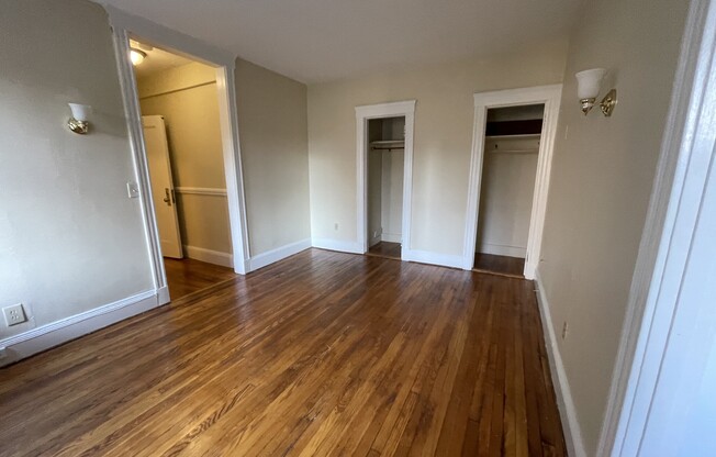 10 Agassiz St.