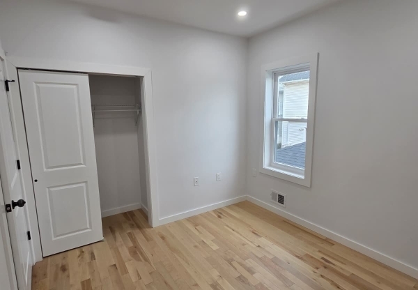 15 VOORHEES ST