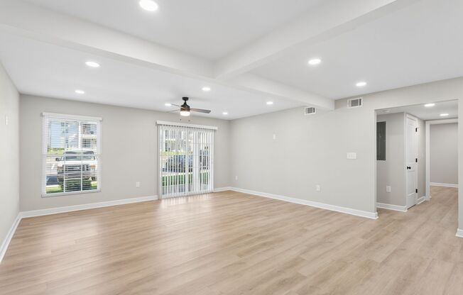 2 beds, 2 baths, 1,070 sqft, $1,850, Unit 42