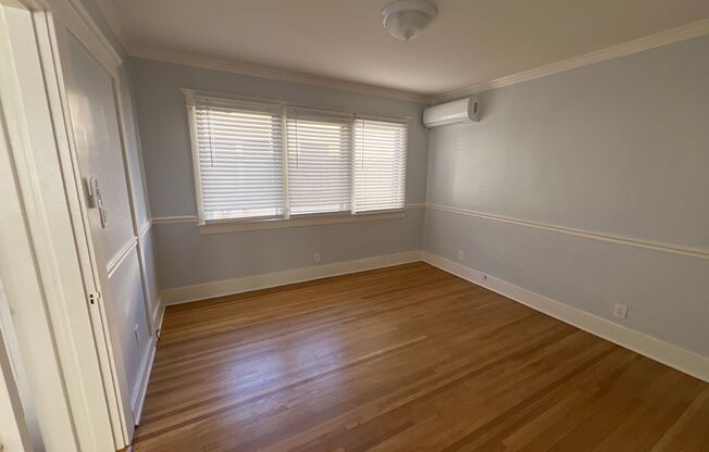 Studio, 1 bath, 400 sqft, $1,795, Unit 1836