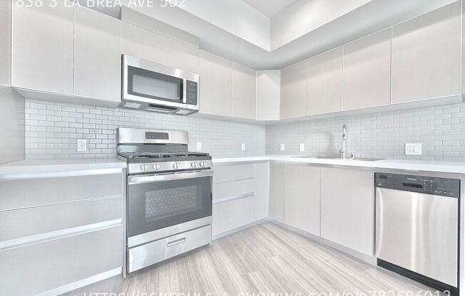 838 S BREA AVE 502
