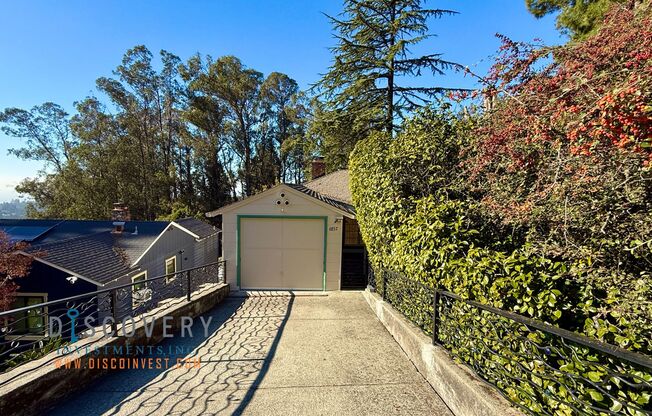 Mid-Century Montclair 3+ Bedroom with Filtered San Francisco Bay Views!
