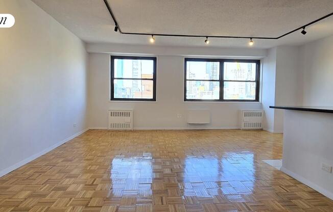 2 beds, 1 bath, $7,300, Unit 23F