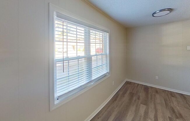 1 bed/1 bath ~ Move-in Today!