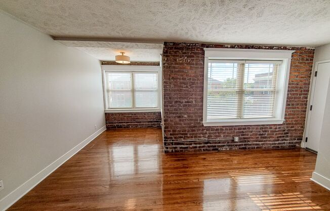 1 bed, 1 bath, 650 sqft, $1,195, Unit Unit 303 A650 w/Nook