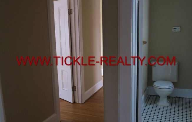 2 beds, 1 bath, $1,250, Unit UP