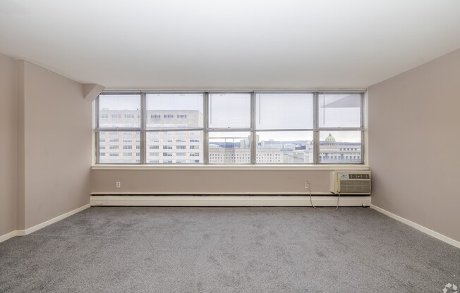 Towne House Apartments offer spacious and sunlit living areas with stunning views and modern amenities designed for your comfort. Elevate your lifestyle with us. Schedule a tour today and see your new home!