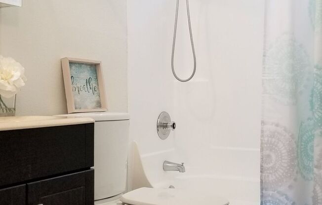 1 bed, 1 bath, 700 sqft, $2,075, Unit 131