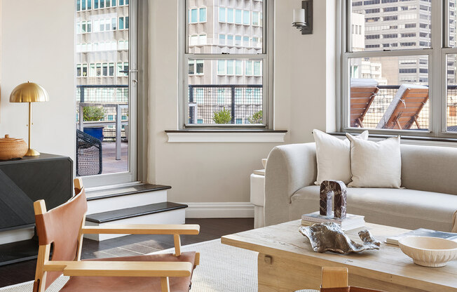 1 bed, 1 bath, 900 sqft, $7,950, Unit 19N