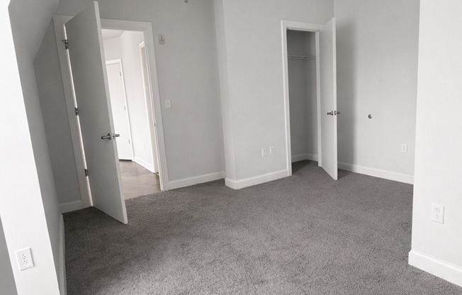 1 bed, 1 bath, 955 sqft, $1,988, Unit PH-07