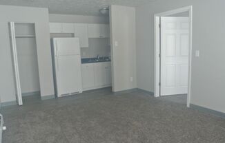 1 bed, 1 bath, $595, Unit 5