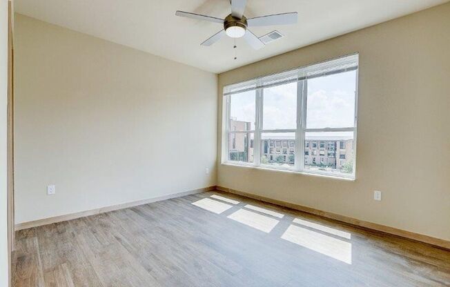 2 beds, 2 baths, 993 sqft, $2,350, Unit 415