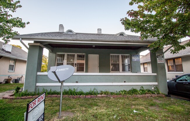 4bed/2bath House right Downtown!!